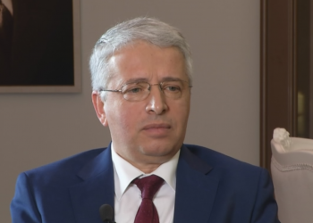 Lleshaj: Isha te familja Rasha, prita të zhvishesha nga petku i ministrit