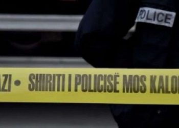 Ngjarje e rëndë në Kosovë, djali godet për vdekje me thikë babanë
