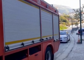 Merr flakë bombula e gazit në një apartament, pronari i banesës pëson djegie