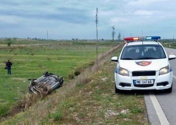 E rëndë! 60-vjeçari pëson arrest kardiak duke drejtuar makinën