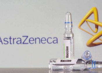 Vaksinat, EMA “frenon” AstraZeneca-n: Nuk ka gjasa të miratohet në janar