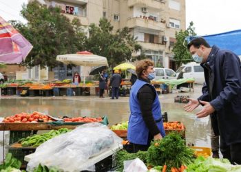 Vlorë/ Tregtarët-Bashës: Nuk kemi asnjë kusht, jemi në mëshirë të Allahut
