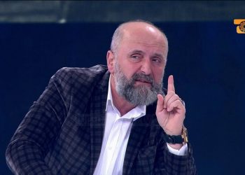 Po bëni krim publik, duke na nxjerrë këtë tipin në TV