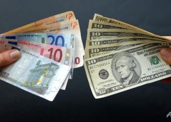 Dollari amerikan humbet shumë pikë,  prek nivelin më të ulët që nga viti 2014