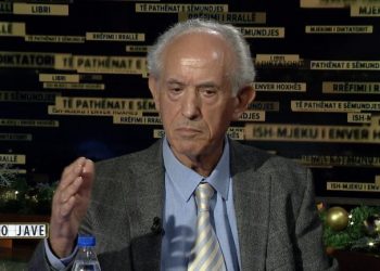 Kardiologu personal: Vdekja e Hoxhës nuk e mbajtëm të fshehtë, unë shkrova komunikatën