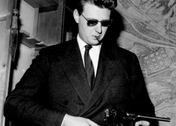 Fotot e rralla / Historia e agjentit të ‘Sigurimit’ që hyri në dasmën e Leka Zogut në Madrid