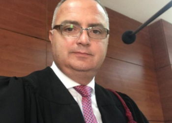 Liroi të dënuarin me burgim të përjetshëm, KLGJ shkarkon gjyqtarin Markelian Kuqo