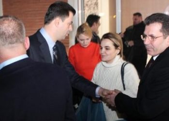 Mediu: Më 25 prill do të vendoset fati i shqiptarëve, i bashkohen të ardhmes europiane