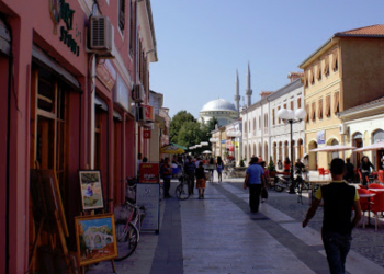 Zbuloni qytetet më të goditura nga COVID/ Pësuan rritjen më të madhe të papunësisë