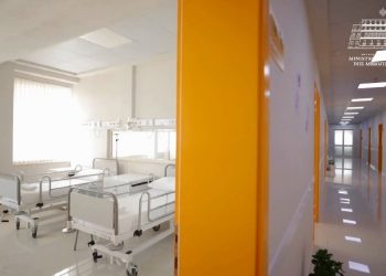 Rama e nis ditën me VIDEO nga spitali i Pediatrisë Durrës/ Mjekët: Sot kushte më të mira, dikur na vinte zor