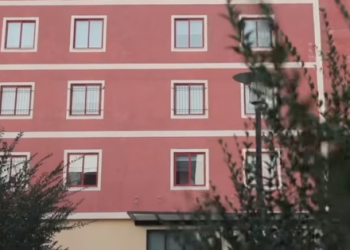 ‘Të garantojmë një shërbim efikas për të sëmurët’/ Spitali Covid 4 pret pacientët e parë, ka 100 shtretër