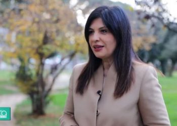 ‘Mendova për djalin e vogël, s’do e shihja më…’/ Topalli kujton tmerrin me kallash mbi kokë në ‘97: Isha për fushatë në Vlorë