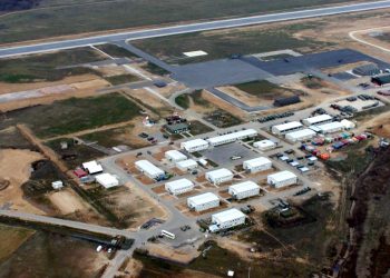 Përmbytjet i lanë pa shtëpi, 52 banorë strehohen në Aeroportin e Gjakovës