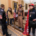 Skandal në Kapitol / Jo vetëm dhunë, protestuesit lyen me jashtëqitje muret e Kongresit Amerikan