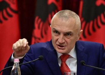 “Dëgjoheshin klithmat nga zyra”/ Gazetari zbulon: Si e intimidoi Meta deputeten e LSI-së në lot