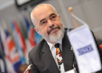 “Vendet e varfra pa vaksinë”/ Rama: BE nuk pa përtej vetes, ne shfrytëzuam…