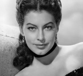 Si sot, më 26 Janar, u zgjodh president Haveli dhe vdiq Ava Gardner