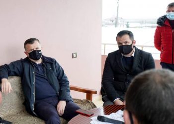 Balla takim me fermerët në Papër: Skema e subvencionit të naftës do të ulë kostot e prodhimit dhe do të rrisë fitimet e fermerëve