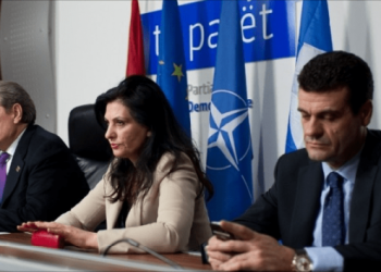 Negociatat me PR-PDIU, Berisha “fajëson” kreun e PD: Basha duhet të ftojë dhe Topallin e Patozin