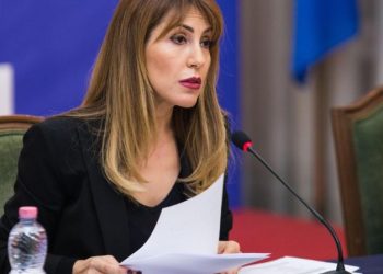 Majlinda Bregu jep informacion në lidhje me projektin mbi promovimin e turizmit të vendeve të Ballkanit