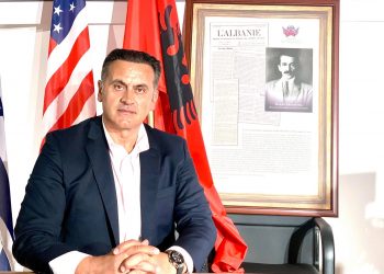 Mengelet e të menduarit partiak po e dëmtojnë kontinuitetin e e zhvillimit