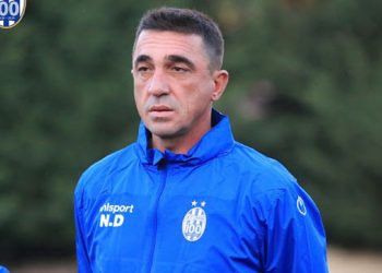 Nevil Dede largohet nga Tirana, shkak debati me Presidentin Halili