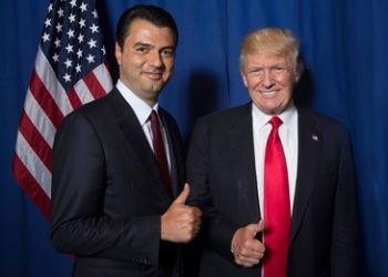 Basha dhe Berisha, si e kthyen menjëherë ‘fletën’ dy “Trumpistët” e zjarrtë