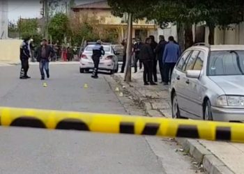 Sherr mes të rinjve në Shkodër, plagoset 16-vjeçari