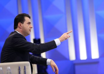 Basha mendon se mosha është meritë: Unë, kryeministri i parë që nuk është rritur dhe arsimuar në komunizëm