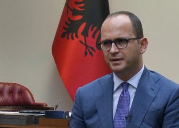 U tha se kërkonte pasaportë kosovare që t’i bashkohej LVV, flet Ditmir Bushati