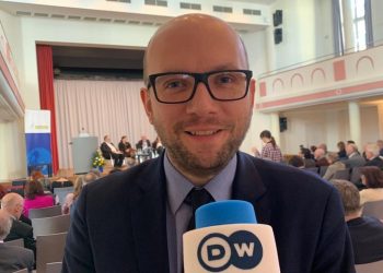 Deputeti gjerman: Shqipërisë dhe Maqedonisë së Veriut duhet t’u jepet një rrugë realiste për në Bashkimin Evropian
