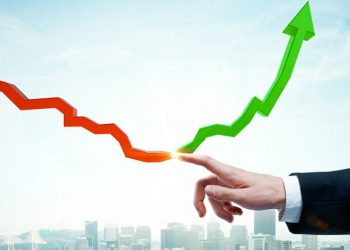 Eksportet ranë 9% në 2020-n/ Tendencë të fortë tkurrëse tekstilet dhe këpucët, rimëkëmben nafta e çeliku