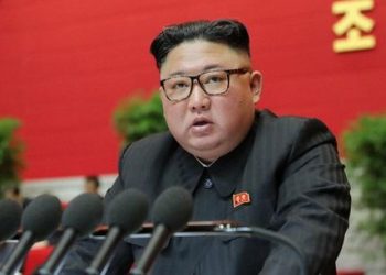 Kim Jong-un i tregon forcën Biden-it: Do luftojmë për të gjunjëzuar SHBA-në