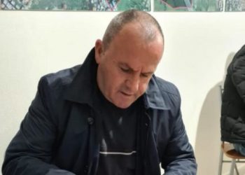 “S’jam tradhëtar por i majtë”! Elez Gjoza: Largimi i Metës dhe koalicioni me PD, dëmtoi keq LSI-në! Kryemadhi shkaktoi rrjedhje masive