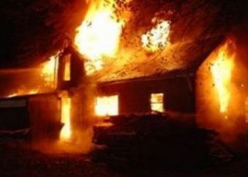 Pas sherrit nipi i vuri zjarrin banesës, ndërron jetë në spital 94-vjeçari nga Kavaja