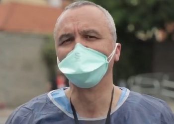 Infektohet me Covid mjeku i njohur, dërgohet për kurim në Turqi