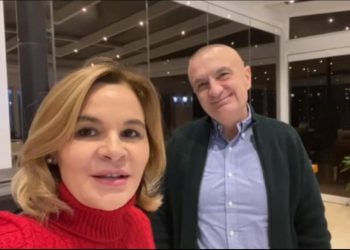 Skandali/ Pas flagrancës, Ilir Meta pranon publikisht: Unë i kam bllokuar investimet e Vlorës