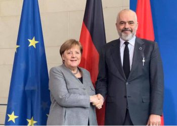 Mosmarrëveshjet Greqi-Turqi, Bild për Ramën: Ndërtuesi i Urave. Merkel e inkurajon personalisht
