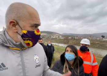 “Do i japë dimension tjetër zonës”, Rama porosi kryebashkiakes dhe Klosit për ngritjen e pikës agro-turistike në Urë Vajgurore