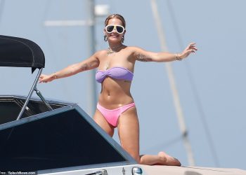 FOTOT/Ditë të këqija për Rita Orën, tani braktiset dhe nga fansat