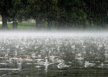 Reshjet intensive në fundjavë/ IGJEUM paralajmëron: Mund të ketë vërshime të shpejta të lumenjve