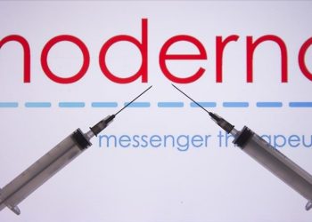 Franca miraton përdorimin e vaksinës së zhvilluar nga Moderna