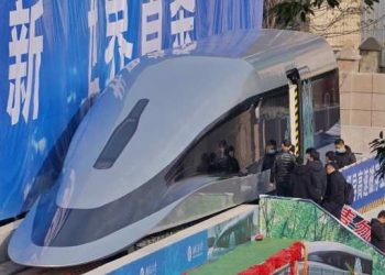 Kina me trenin maglev me të shpejtë në botë prej 620 km/orë