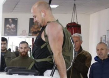 Një shqiptar vendos rekord Guinness, Mensur Hyseni është kampioni i ri për…