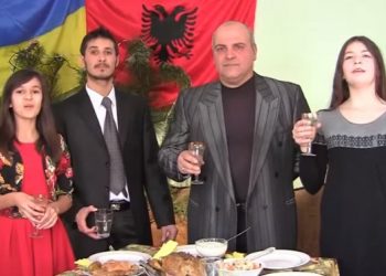 VIDEO/ Një urim i veçantë vjen nga shqiptarët e Ukrainës