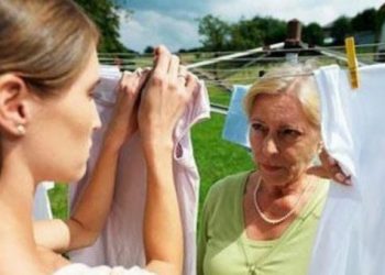 Tiranë/“Më ka bërë magji”, vjehrra denoncon nusen: Më ka hedhur rërë në gjellë!