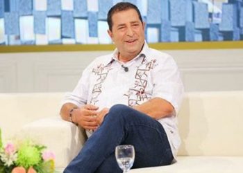 ‘Punova roje shkolle’/ Aktori Xhevahir Zeneli rrëfen eksperiencën në SHBA: Brenda javës ma vodhën 5 herë