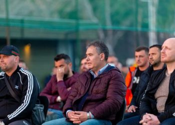 Ish-simpatizantët e LSI-së në Vlorë i bashkohen PS/ Gjiknuri: Punët e mira janë arsyeja