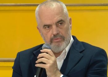 30 vite nga eksodi i shqiptarëve, Rama viziton Italinë më 5 dhe 6 mars