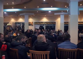 FOTOT/ Takimet e Tabakut dhe Dumës, këta janë për burg, jo për gjobë